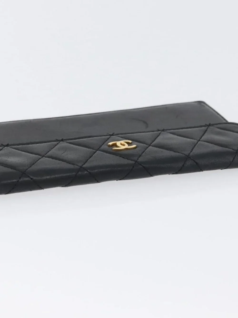 CHANEL Pouch Lamb Skin Black Gold CC Auth BA10701